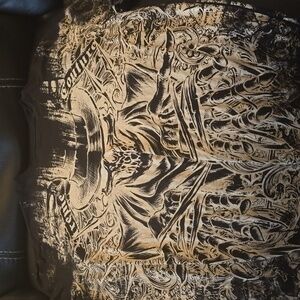 Xtreme couture  xl t-shirt